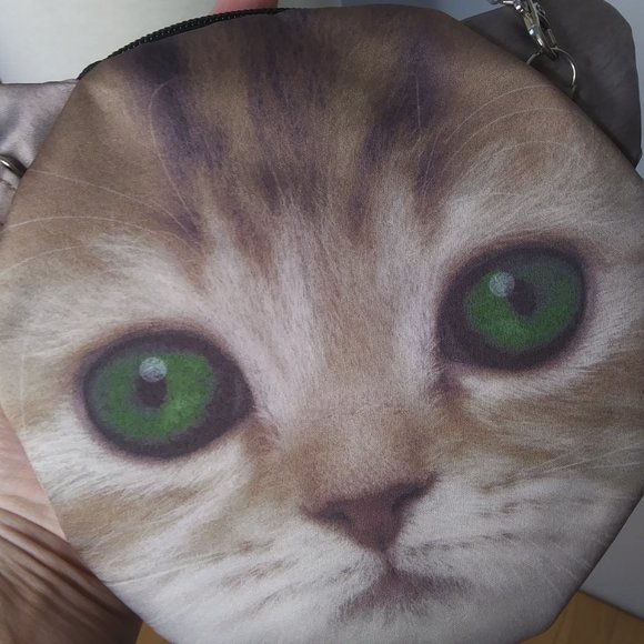 Cute realistic cat face cross body bag - Picture 3 of 15